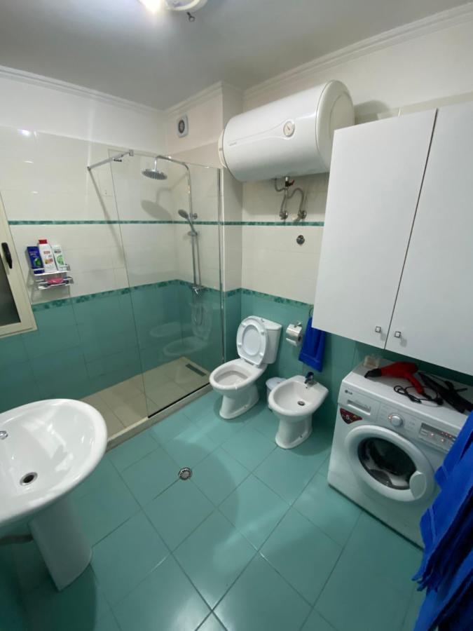 Chlo Apartment 3 Тирана Екстер'єр фото